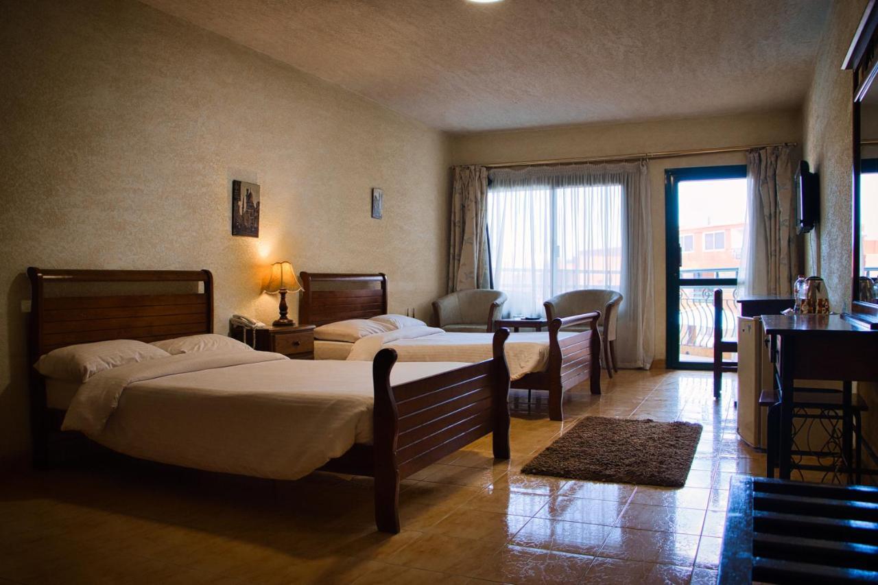 Adham Compound Hotel King Mariout Exteriér fotografie