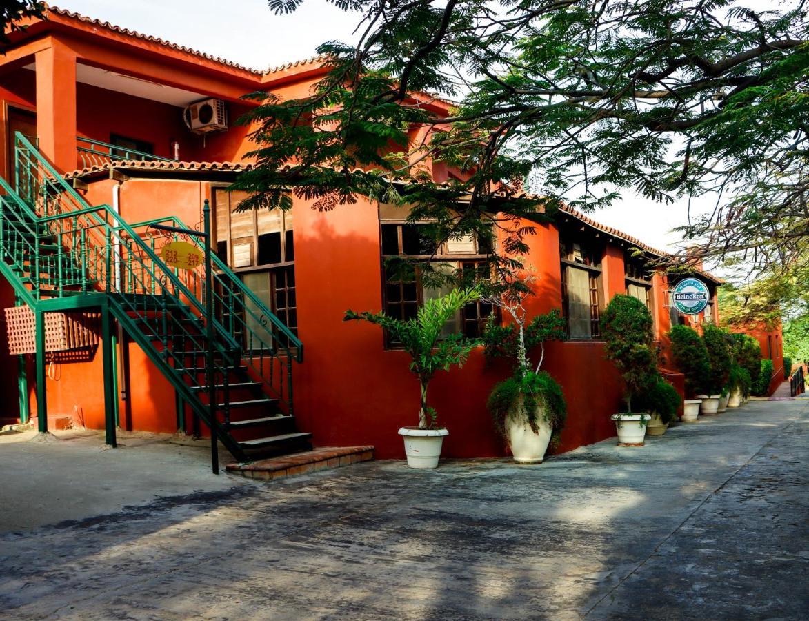 Adham Compound Hotel King Mariout Exteriér fotografie